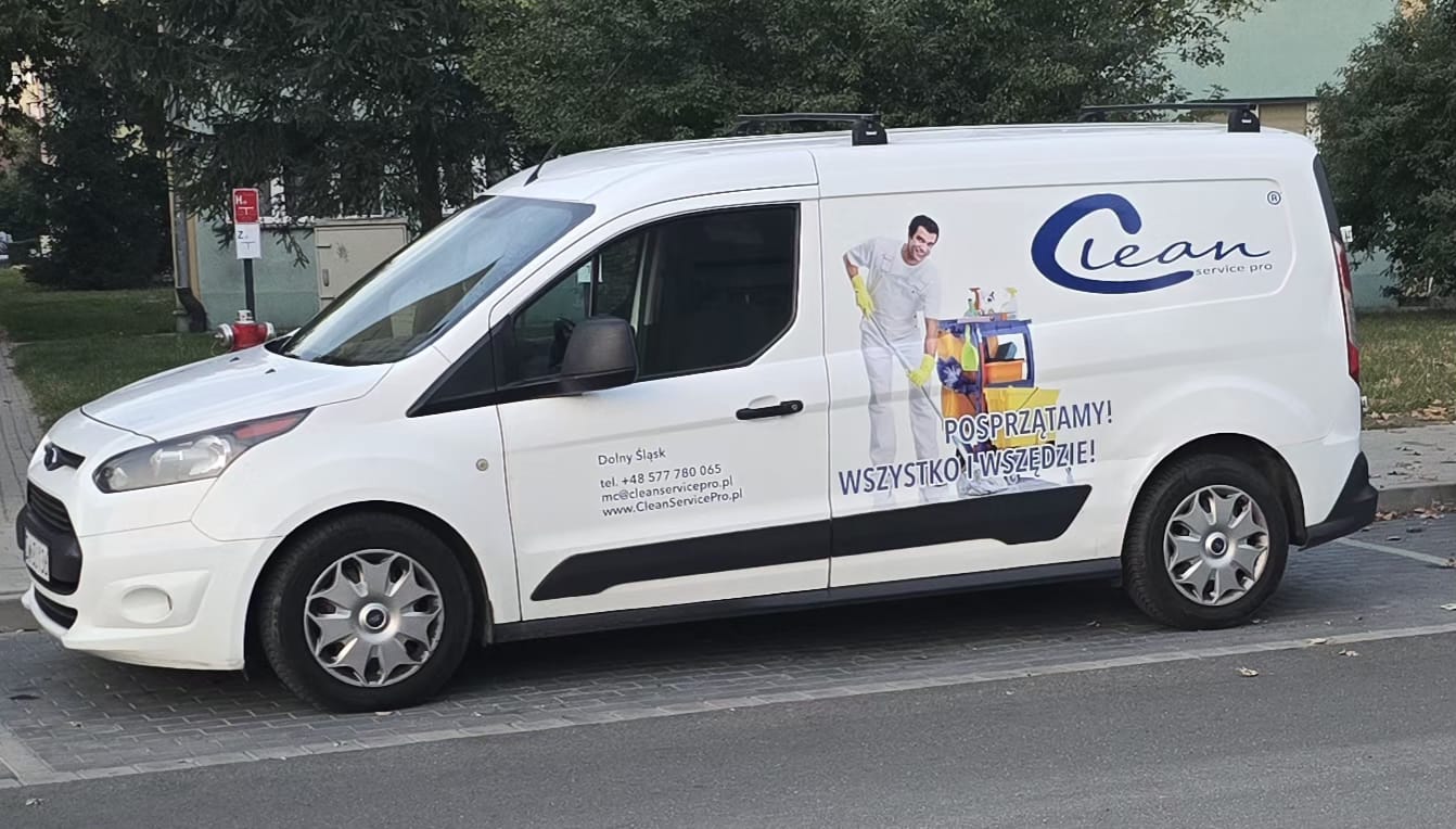 Firmenfahrzeug von Clean Service Pro in Wrocław